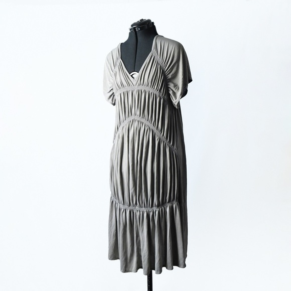 Acid Wash Ruched Pleated Maxi Dress V-Neckline - Picture 6 of 6